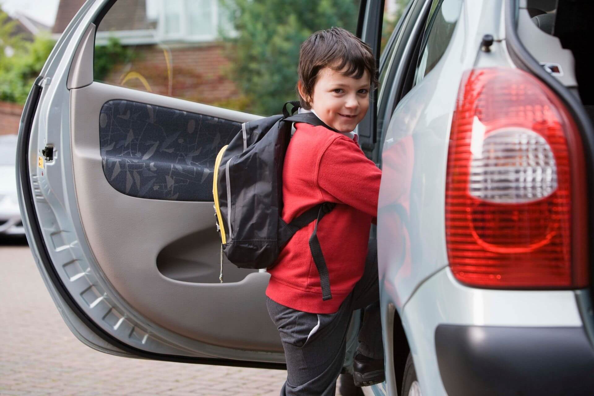 Into the car. Get into a car. Child Lock в машине. Get in the car или get on the car. Kids getting out of the car.